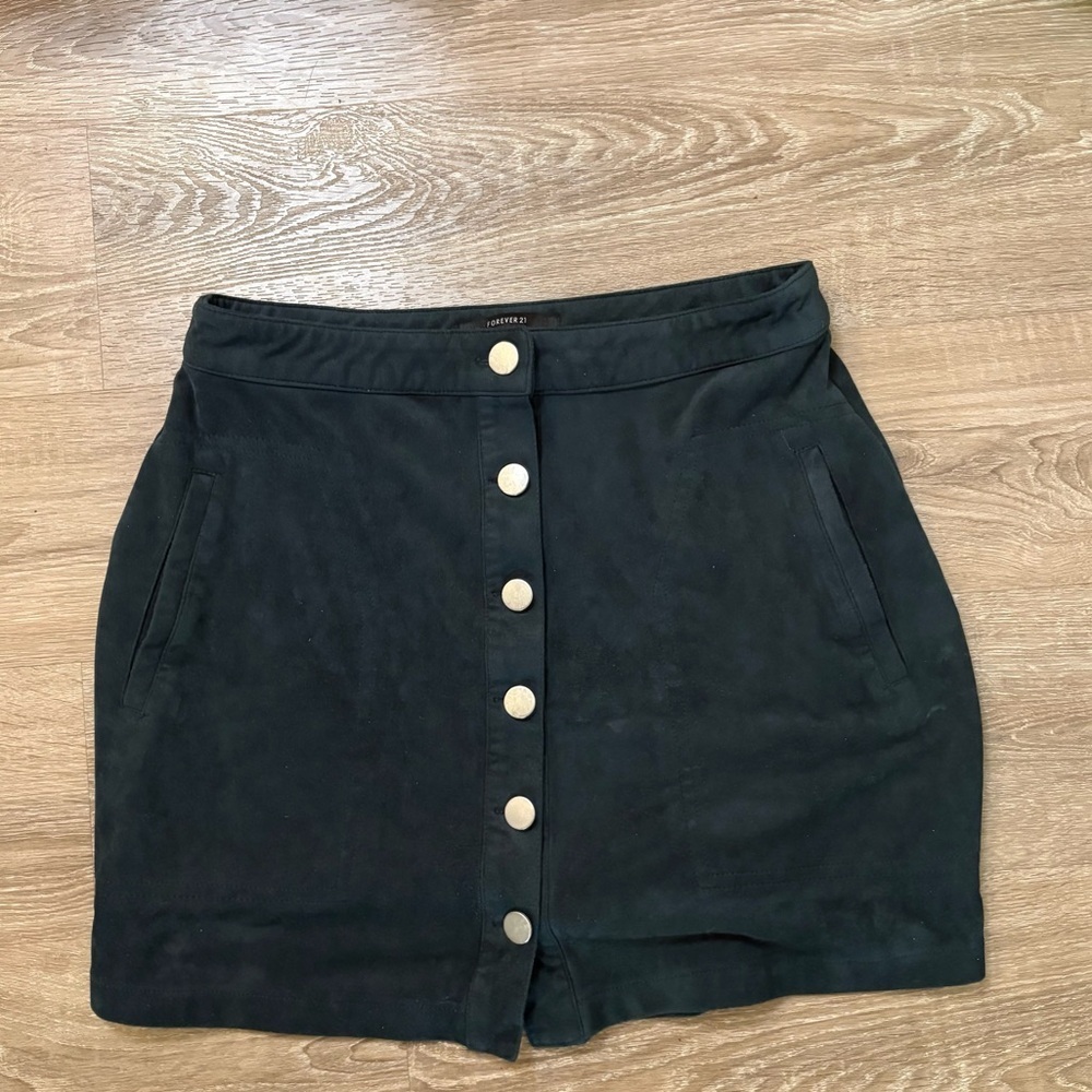 Forever 21 Velour Dark Green Mini Skirt Snap Front Size M Preppy Academia Y2K​​​